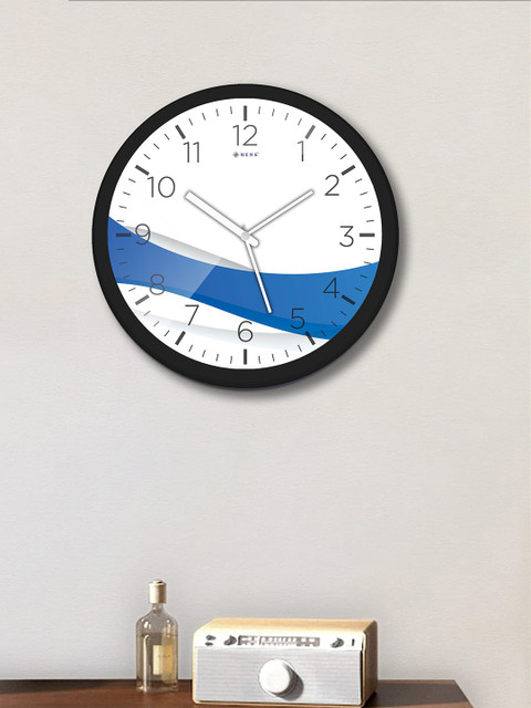 

WENS White & Black Printed Round Analogue Contemporary Wall Clock