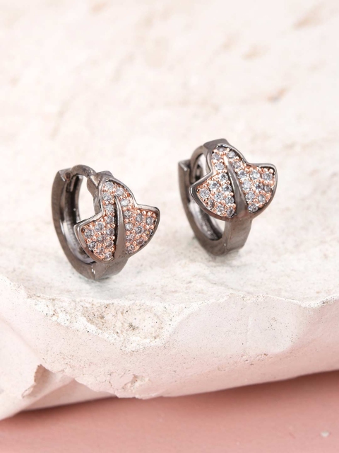 

Tistabene Women White Gold Plated & Silver-Toned Contemporary Studs Earrings
