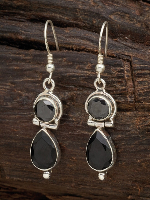 

Kushal's Fashion Jewellery Black Silver-Plated Teardrop Shaped Drop Earrings