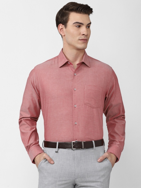 

Van Heusen Men Peach-Coloured Spread Collar Formal Shirt