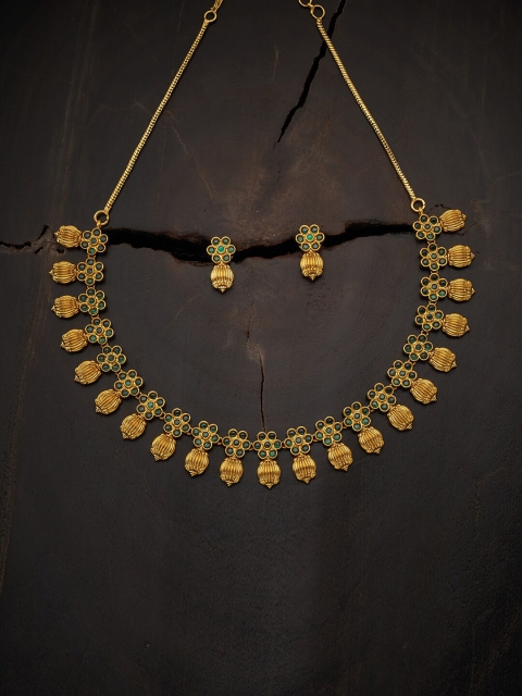 

Kushal's Fashion Jewellery Gold-Toned & Green Stone Studded Jewellery Set