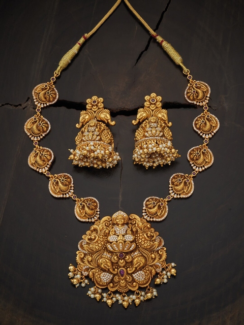 

Kushal's Women Fashion Jewellery Gold-Toned Green & Red Stone-Studded Jewellery Set