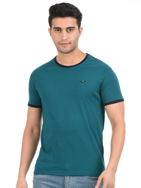 

Cloak & Decker by Monte Carlo Men Turquoise Blue Solid T-shirt