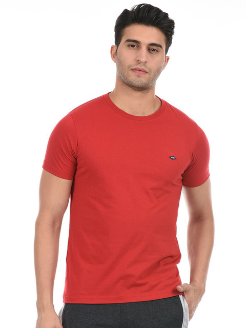 

Cloak & Decker by Monte Carlo Men Red Cotton T-shirt