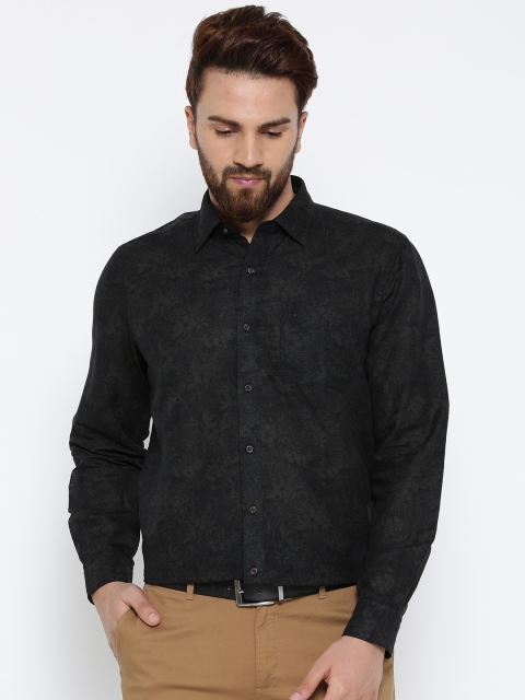 

Blackberrys Men Black Smart Fit Printed Casual Shirt