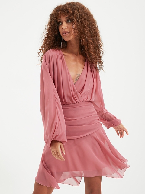 

Trendyol Rose Dress