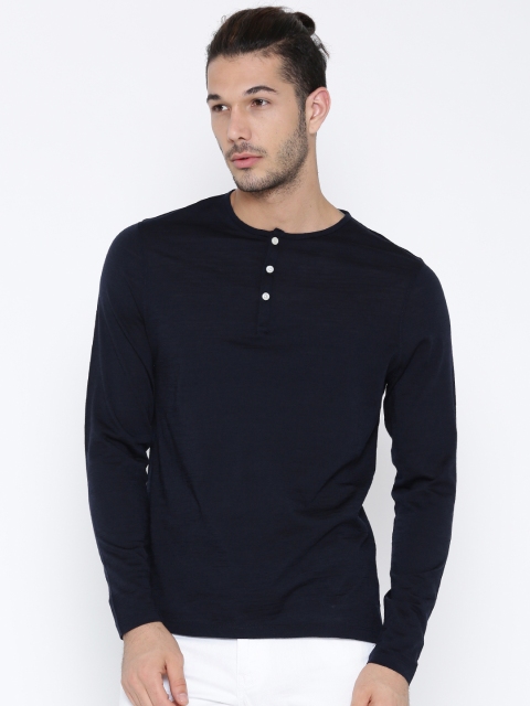

Blackberrys Men Navy Solid Merino Wool Henley Neck T-shirt, Navy blue