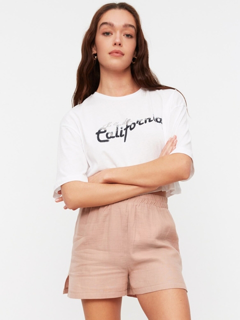 

Trendyol Women Beige Solid Mid-Rise Cotton Shorts