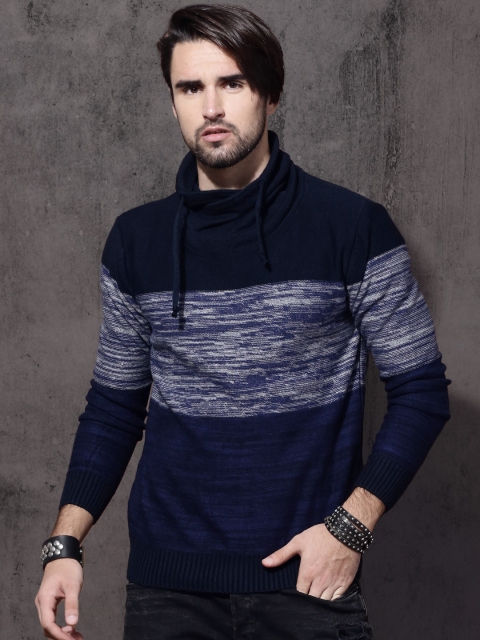 

Roadster Men Navy Blue & Grey Self-Design Pullover