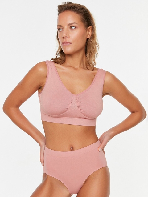 

Trendyol Women Rose Pink Solid Lingerie Set 234906847