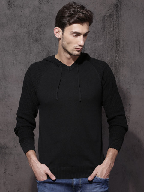 

Roadster Men Black Solid Hooded Pullover