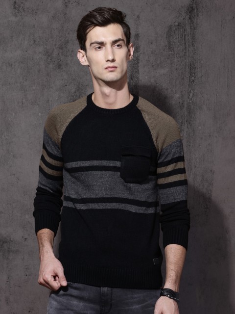

Roadster Men Black & Grey Striped Pullover