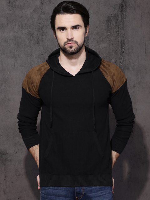 

Roadster Men Black Solid Hooded Sweatshirt