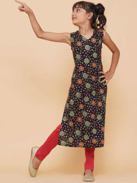 

titliyan Girls Navy Blue Ethnic Motifs Printed Kurta with Trousers