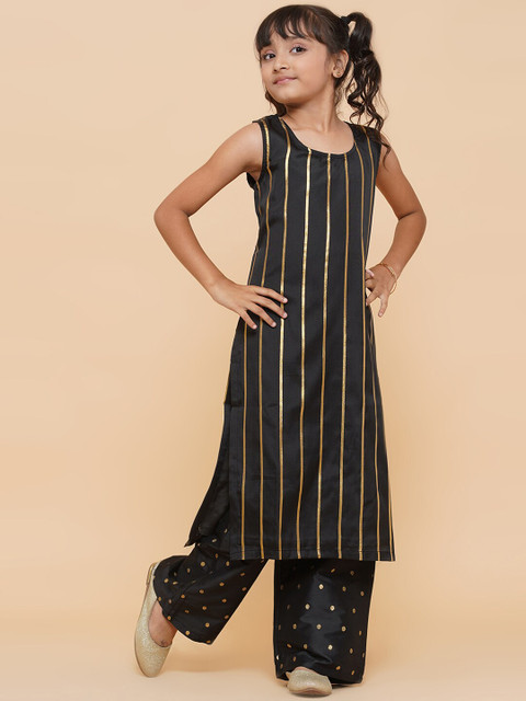 

titliyan Girls Black Printed Kurta with Palazzos