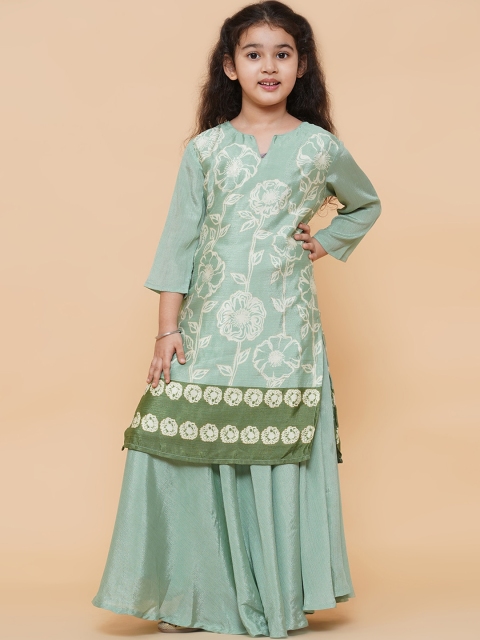 

titliyan Girls Green Floral Angrakha Kurta with Skirt Set