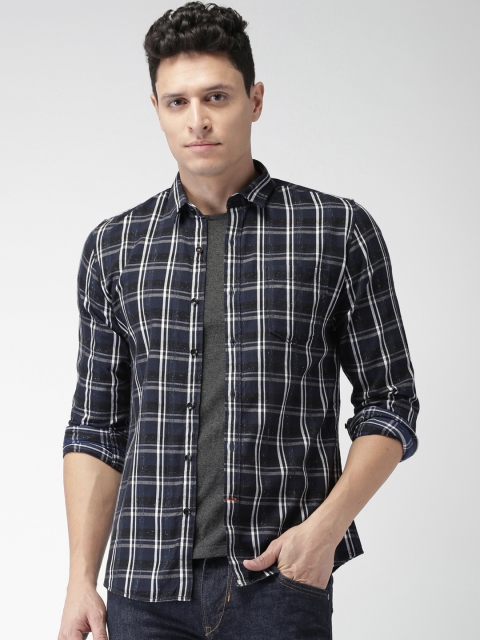 

Mast & Harbour Men Navy & Off-White Regular Fit Checked Casual Shirt, Navy blue