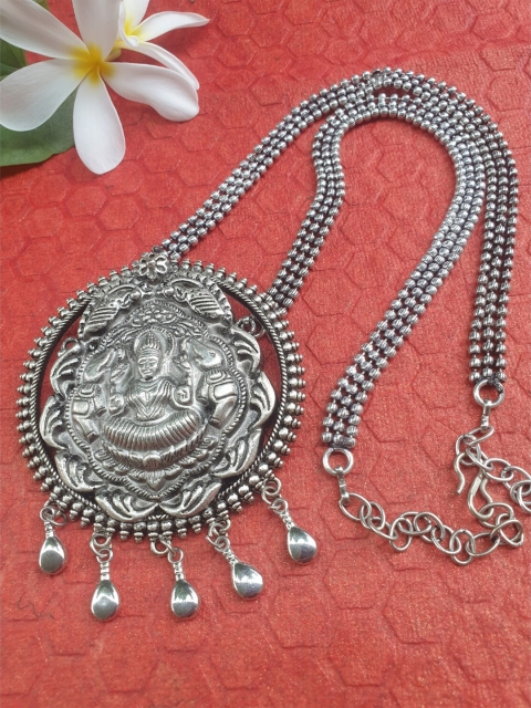 

FIROZA Silver-Toned Brass Oxidised Necklace