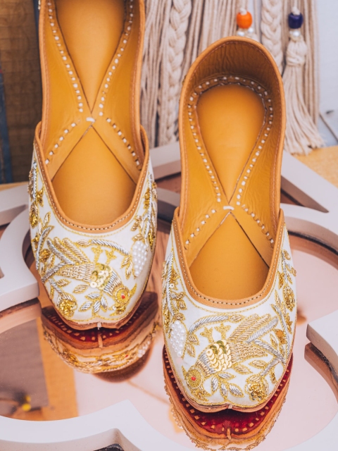 

NR By Nidhi Rathi Women White Embellished Mojaris Flats