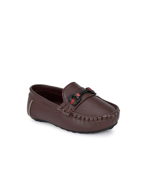 

TUSKEY Boys Brown Solid Loafers