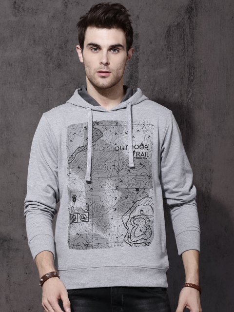 

Roadster Men Grey Printed Hooded Sweatshirt