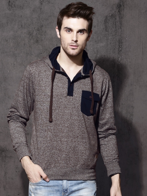 

Roadster Men Brown Solid Hooded Sweatshirt