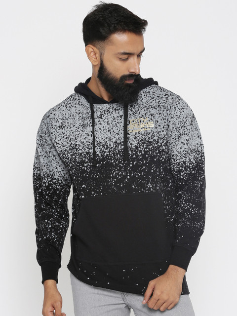 

Roadster Men Grey & Black Printed Hooded Sweatshirt
