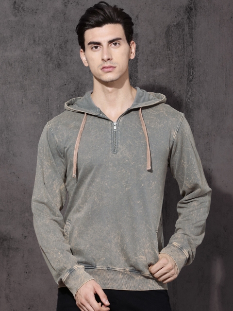 

Roadster Men Grey Solid Hooded Sweatshirt