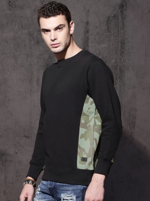 

Roadster Men Black Solid Sweatshirt