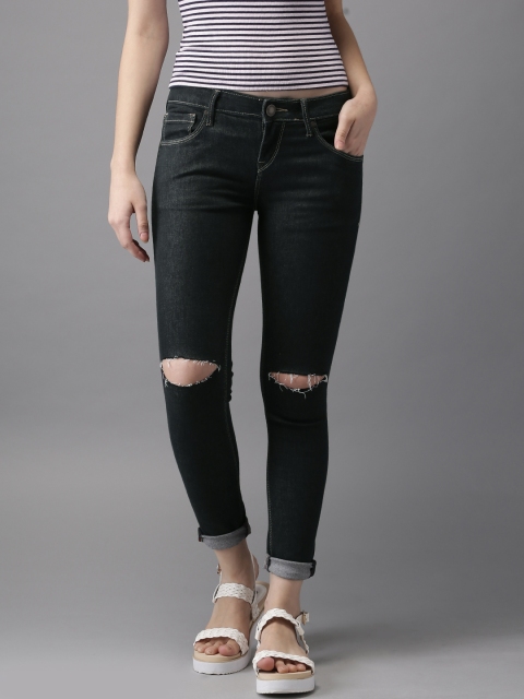 

Moda Rapido Women Black Skinny Fit Slash Knee Stretchable Jeans