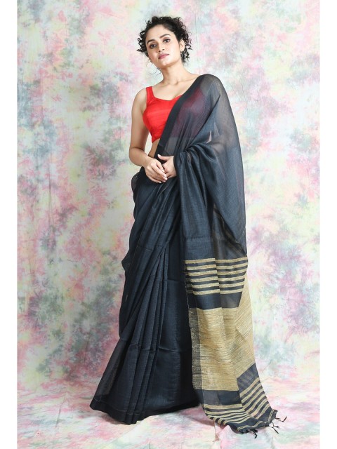 

Arhi Green & Beige Solid Pure Cotton Saree