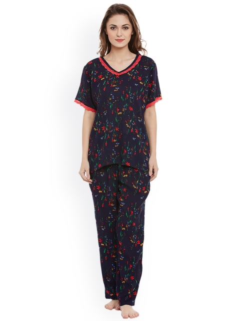 

Clovia Navy Blue Printed Lounge Set LS0115P08XL
