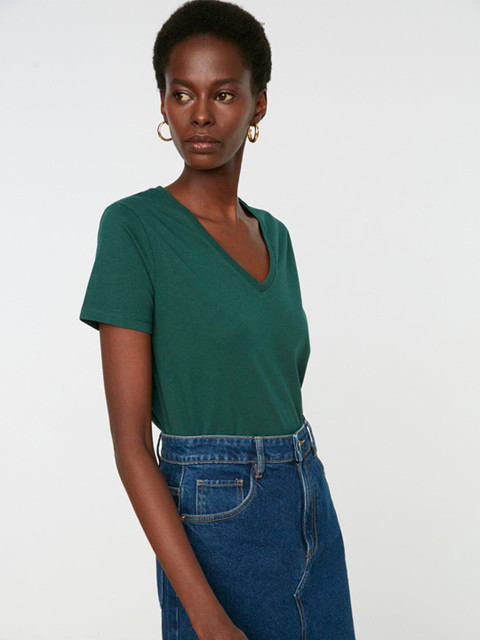 

Trendyol Women Green Solid V-Neck T-shirt