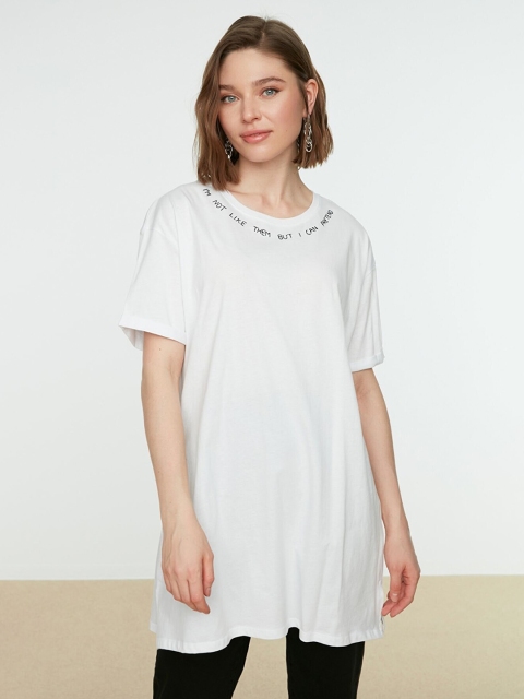 

Trendyol Women White Extended Sleeves Longline T-shirt
