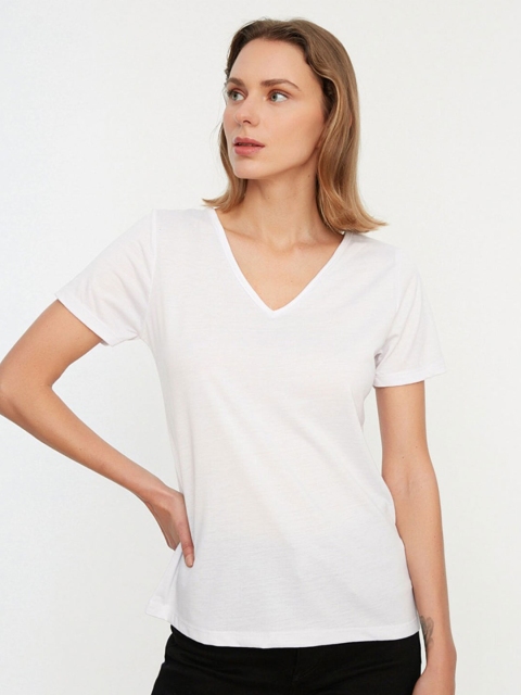 

Trendyol White Styled Back Top