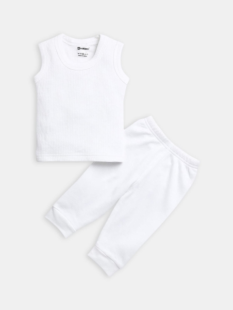 

Hopscotch Unisex Kids White Solid Cotton Thermal Set