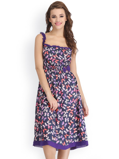 

Clovia Blue Printed Nightdress NS0756P08XL