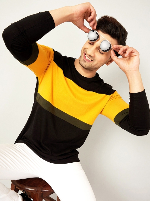 

AUSK Men Black And Yellow Color Blocked T-shirt