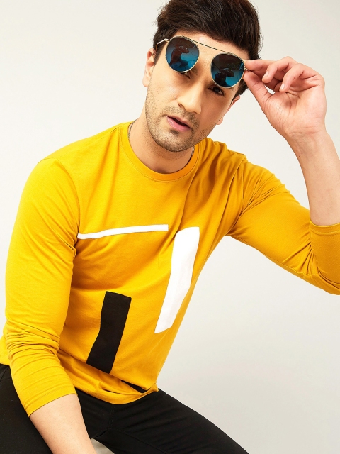 

AUSK Men Mustard Yellow Colourblocked Cotton T-shirt