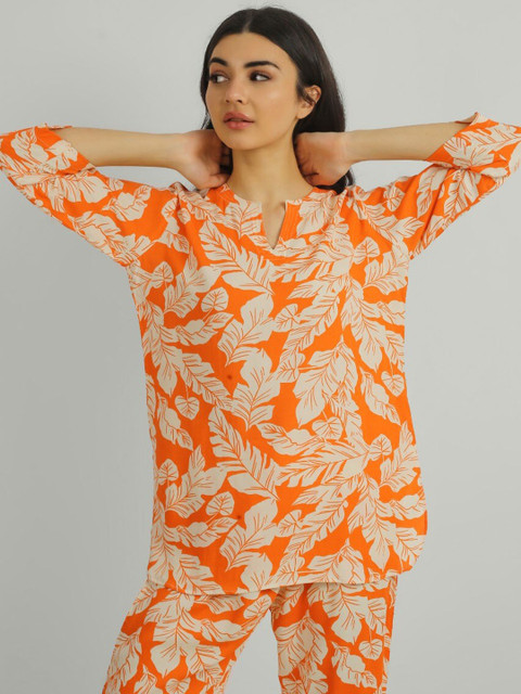 

THE PINK ELEPHANT Women Orange & Cream-Coloured Printed Night suit