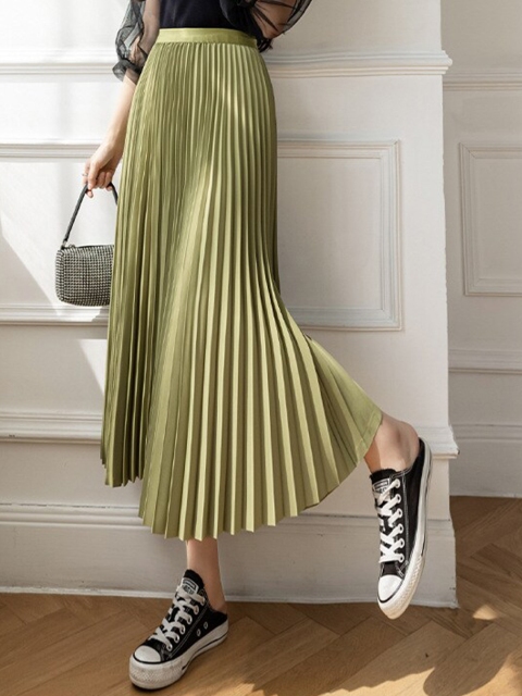 

La Aimee Green Solid Skirt