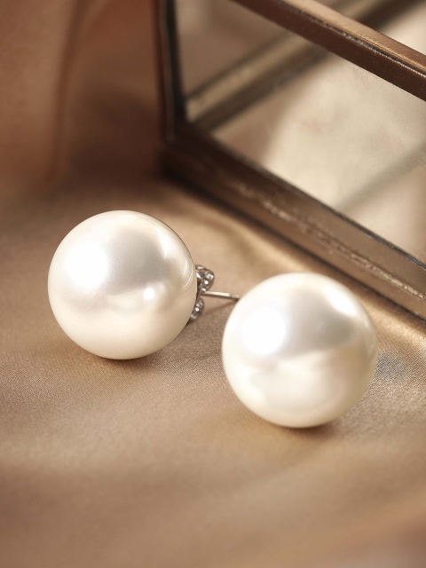 

Rubans White Classic Studs Earrings