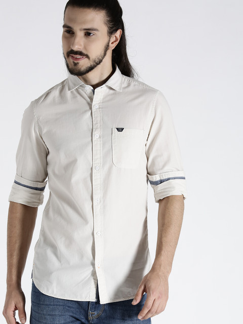 

s.Oliver Men Off-White Slim Fit Solid Casual Shirt