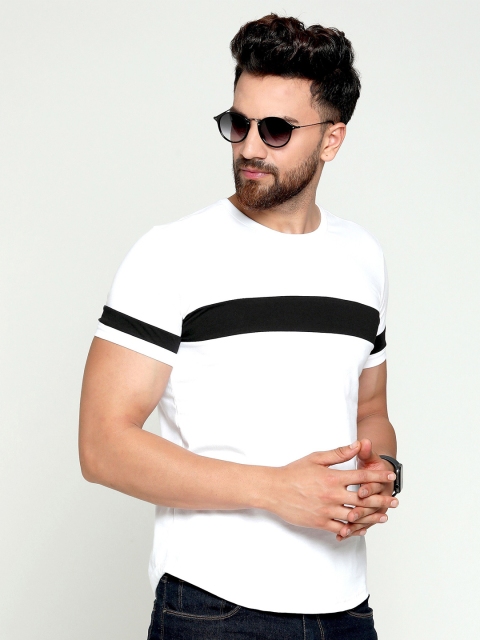 

AUSK Men White Monochrome Applique T-shirt with Mask