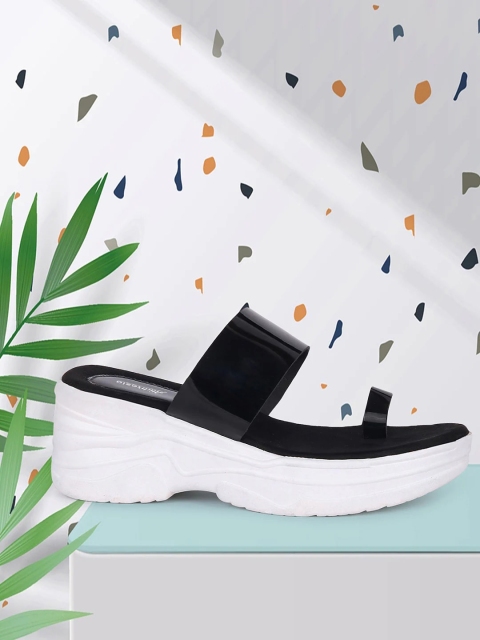 

Alishtezia Black PU Wedge Sandals