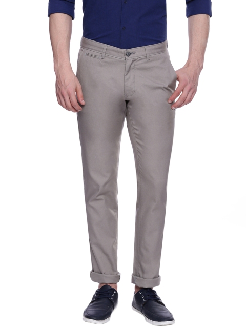 

Basics Men Grey Tapered Fit Solid Chinos