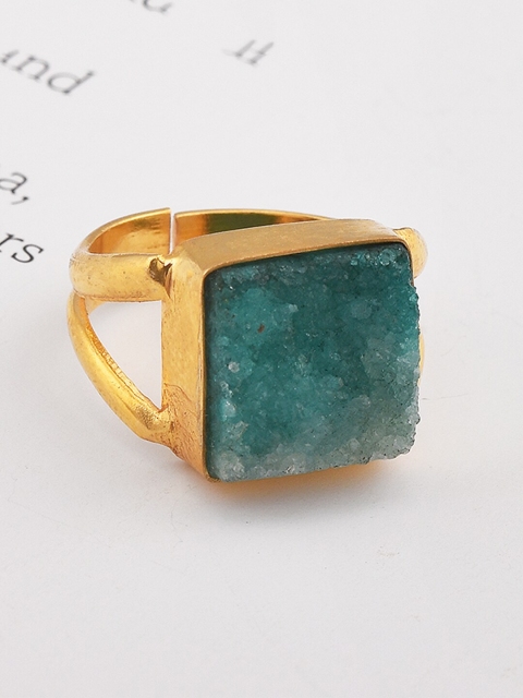 

Tistabene Gold-Plated Gold-Toned Green Stone Studded Adjustable Finger Ring