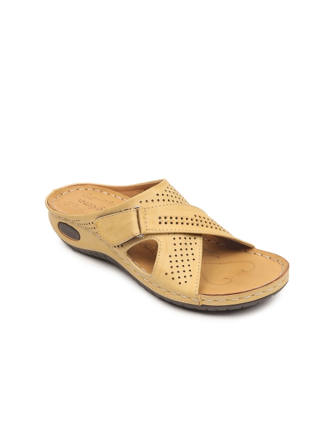 

VALIOSAA Women Beige Comfort Heels