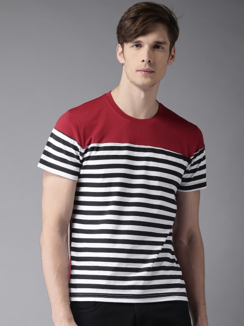 

HERENOW Men White Black Striped Round Neck Pure Cotton T-shirt