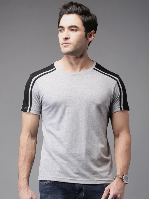 

HERE&NOW Men Grey Solid T-Shirt